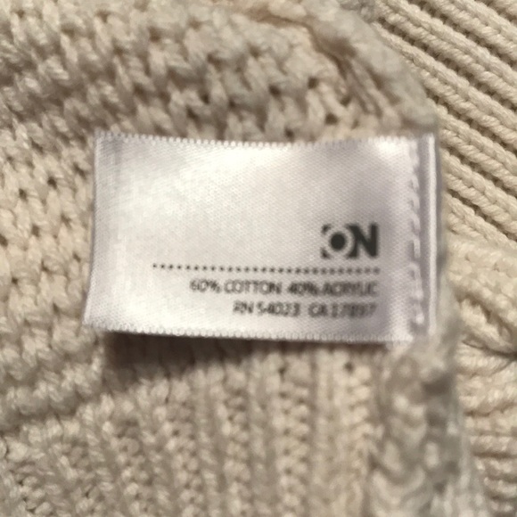 Sweater - Picture 4 of 5